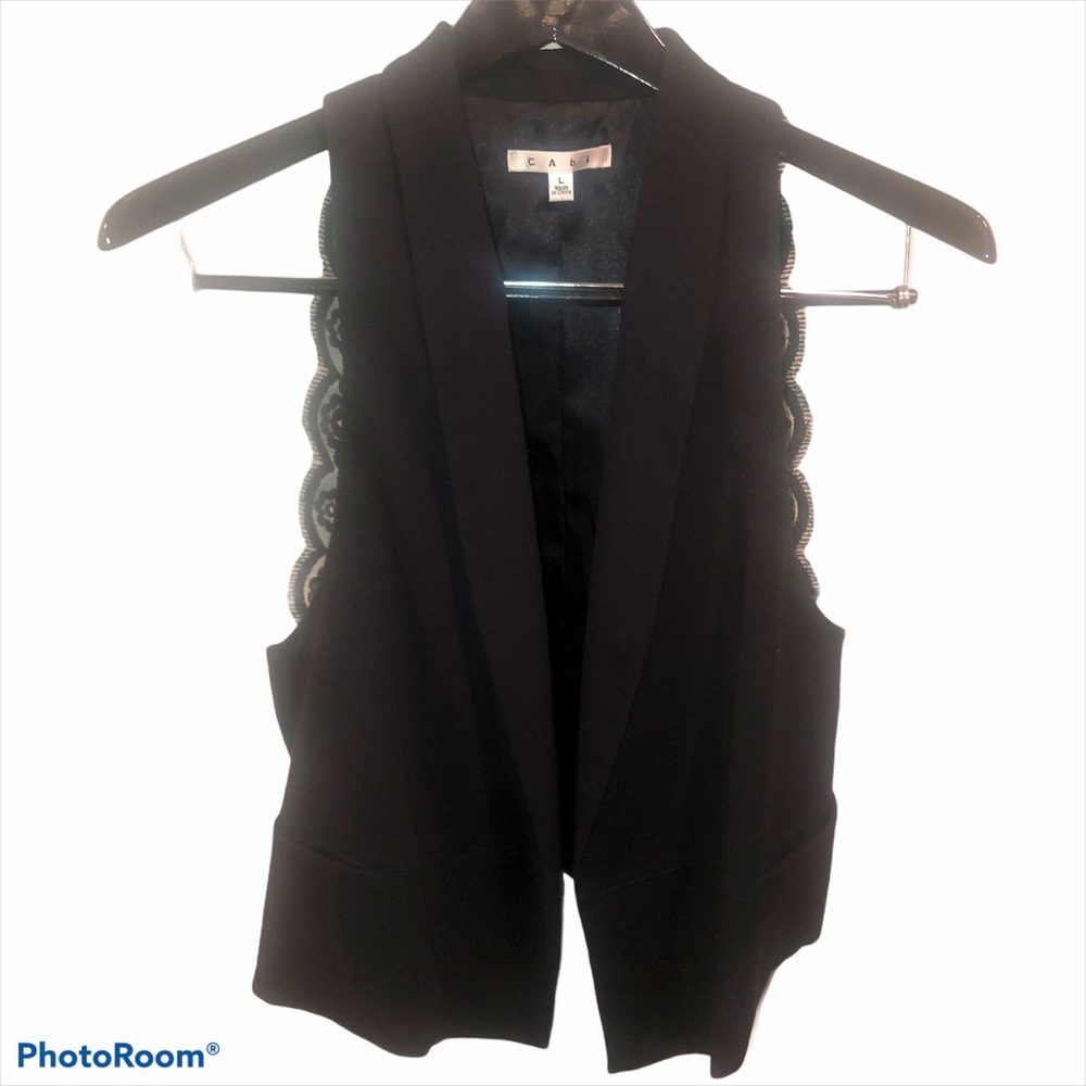 CABI BLACK VEST LACES DETAIL AND POCKETS! LARGE